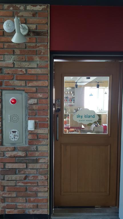 Sky Island Guesthouse Pusan Zewnętrze zdjęcie